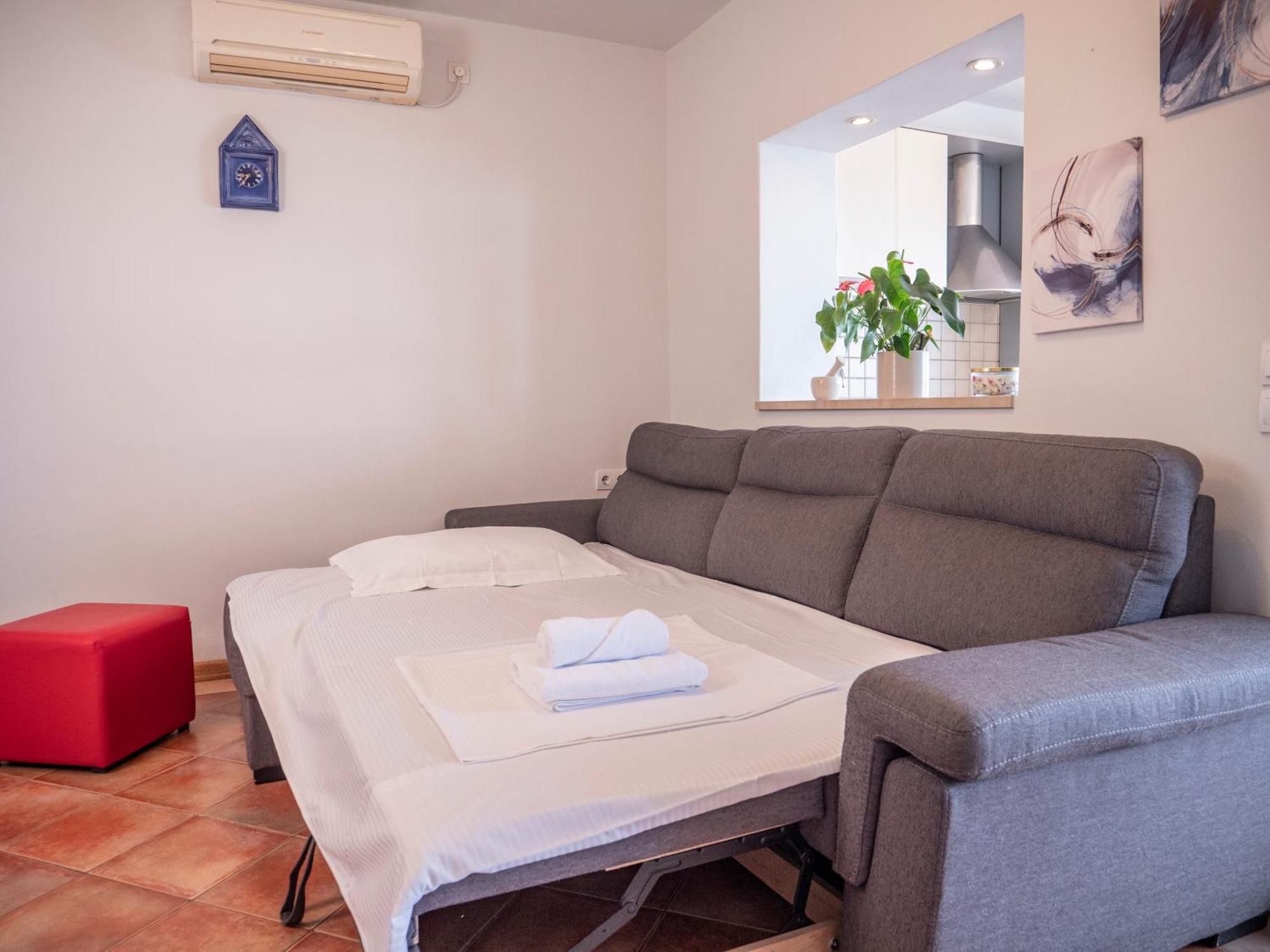 Apartment Jelka- Center Of Hvar Town Exterior photo